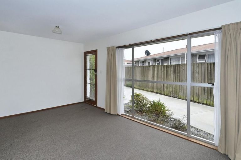Photo of property in 1/63 Geraldine Street, Edgeware, Christchurch, 8013