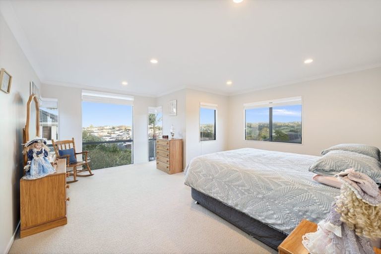 Photo of property in 17 Virginia Street, Henderson, Auckland, 0612