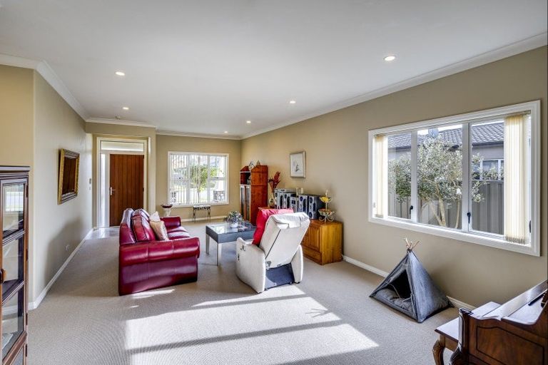 Photo of property in Heynes Place, 11 Heynes Place, Clive, 4102