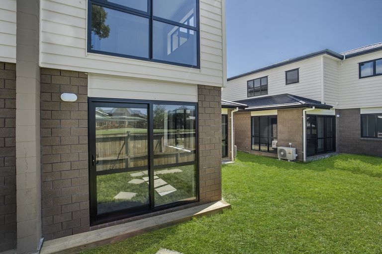 Photo of property in 8c Mahon Place, Papatoetoe, Auckland, 2025