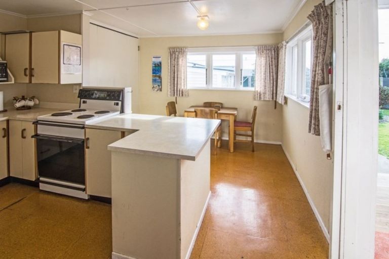 Photo of property in 14 Hessey Street, Masterton, 5810