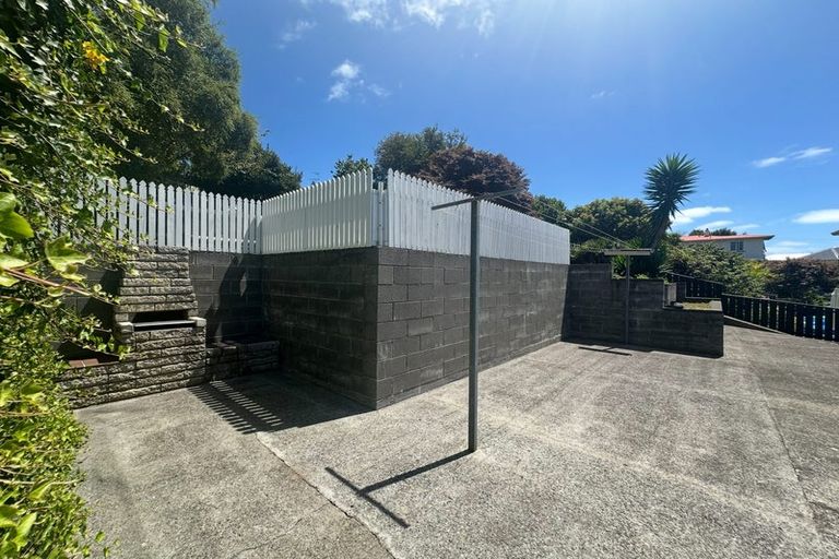Photo of property in 73 Mould Street, Waitara, 4320
