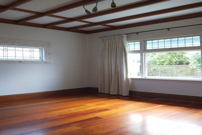 Photo of property in 4 Simla Terrace, Hospital Hill, Napier, 4110