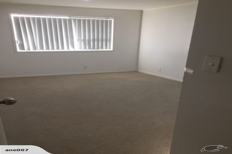 Photo of property in 1/1 Wattle Street, New Lynn, Auckland, 0600