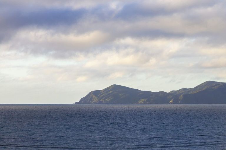 Photo of property in 62 The Parade, Paekakariki, 5034