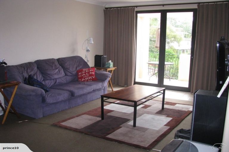 Photo of property in 18/8 Monte Cassino Place, Birkdale, Auckland, 0626