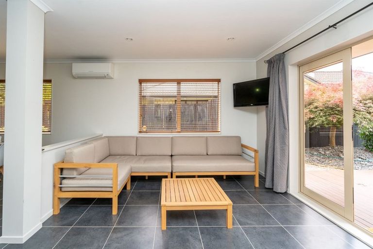 Photo of property in 22 Farringdon Avenue, Rototuna North, Hamilton, 3210