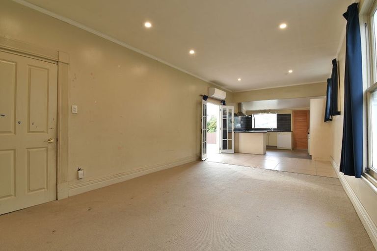 Photo of property in 12 Coughtrey Street, Saint Clair, Dunedin, 9012