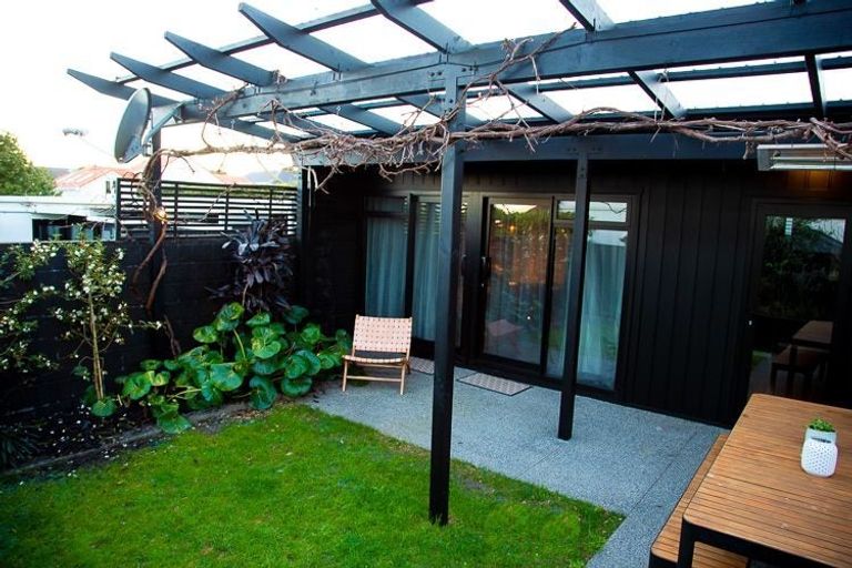 Photo of property in 2/246 Lake Road, Hauraki, Auckland, 0622