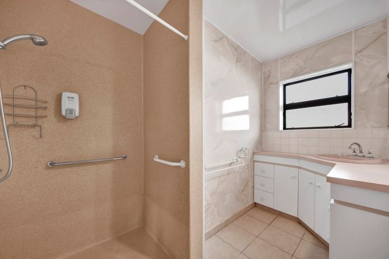 Photo of property in 38a Collins Street, Hawera, 4610