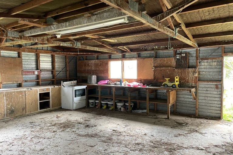 Photo of property in 688 Rotohiwi Road, Flemington, Waipukurau, 4282