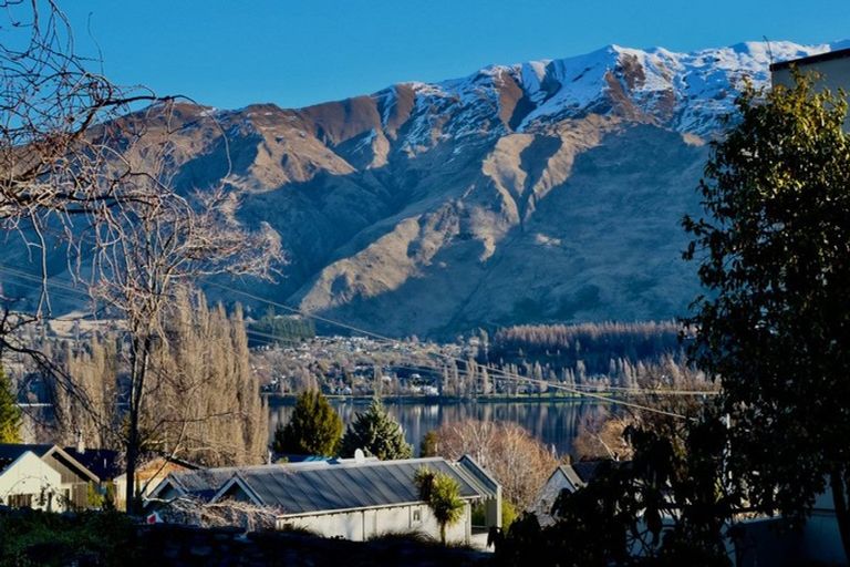 Photo of property in 5 Winders Street, Wanaka, 9305