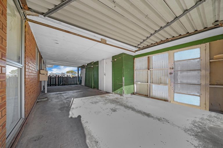 Photo of property in 9 Chibnall Place, Conifer Grove, Takanini, 2112
