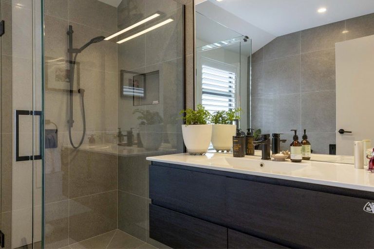Photo of property in 1 Tai Road, Richmond Heights, Taupo, 3330