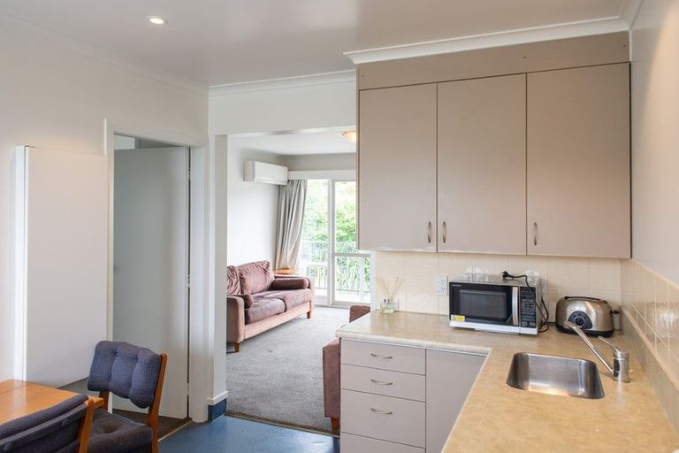 Photo of property in 77 Manor Place, Dunedin Central, Dunedin, 9016