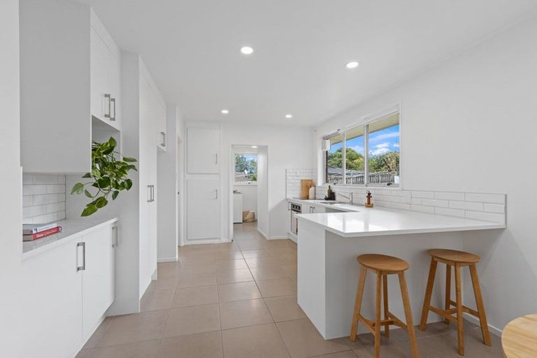 Photo of property in 1/35 Lynwood Road, New Lynn, Auckland, 0600