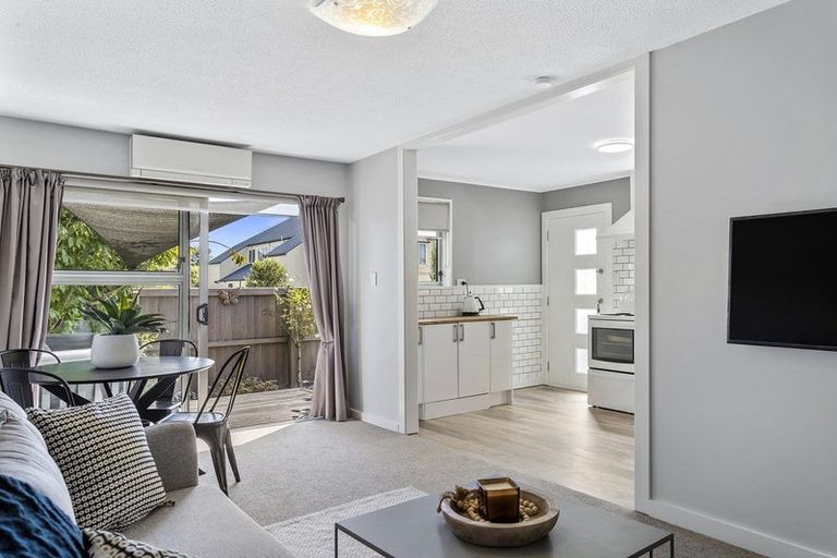 Photo of property in 2/80 Osborne Street, Waltham, Christchurch, 8011