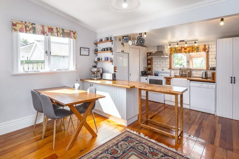 Photo of property in 11 Waite Street, Featherston, 5710