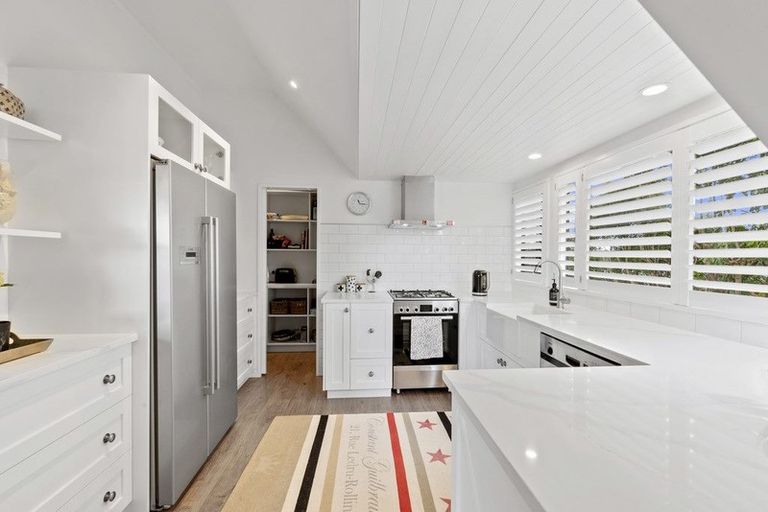 Photo of property in 3/56 Milford Road, Milford, Auckland, 0620