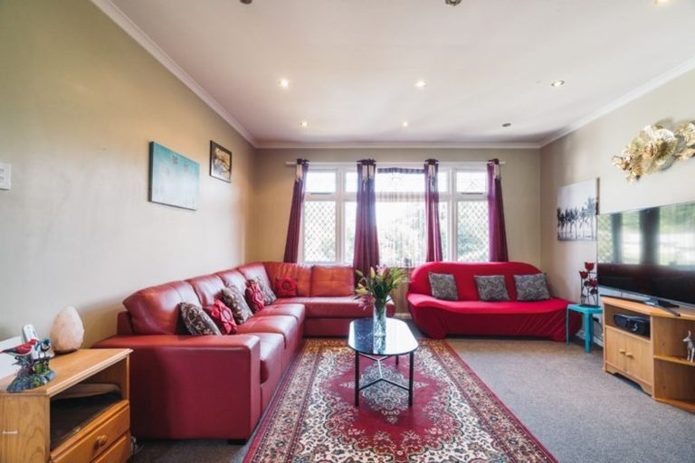 Photo of property in 16 Frasers Road, Glenross, Dunedin, 9011