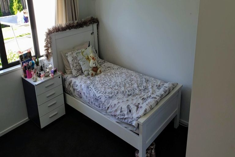 Photo of property in 11 Wedmore Close, Burwood, Christchurch, 8083