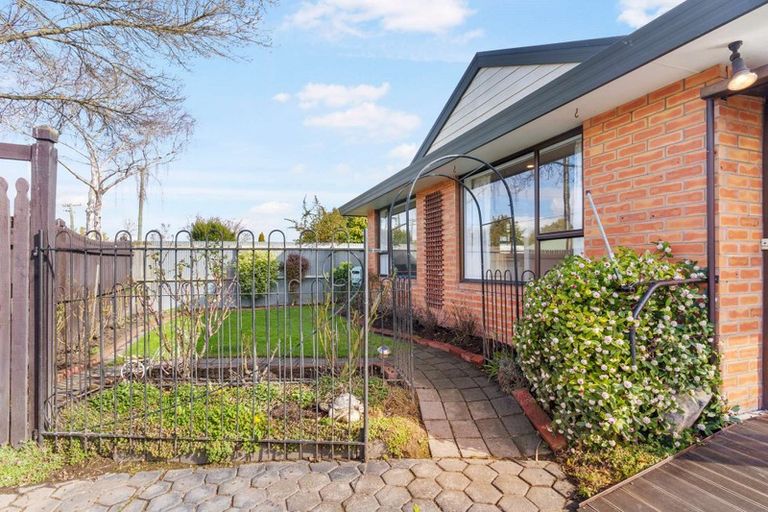 Photo of property in 2/61 Twyford Street, Bishopdale, Christchurch, 8053