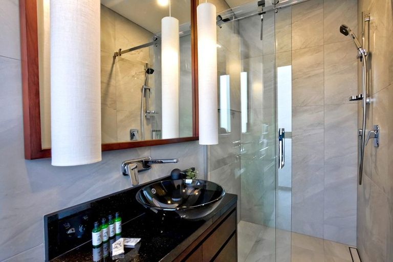 Photo of property in 61 Middleton Road, Queenstown Hill, Queenstown, 9300