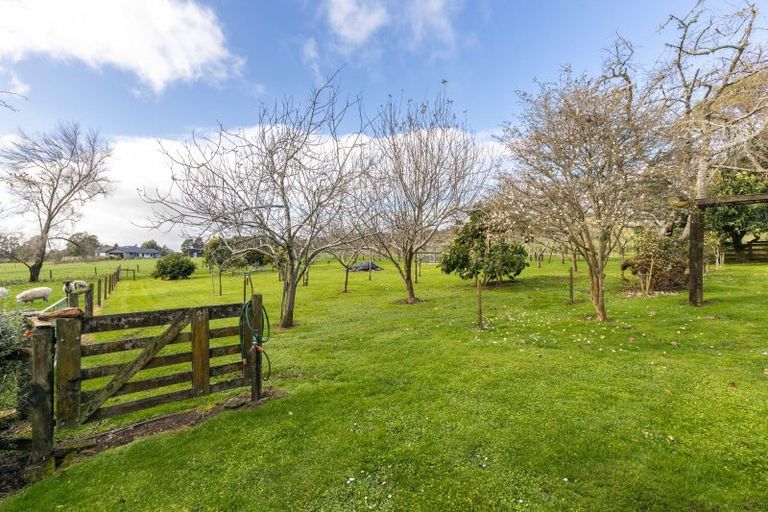 Photo of property in 151 Hickman Road, Urenui, 4375
