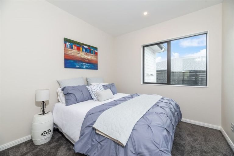 Photo of property in 19 Reserva Crescent, Kumeu, 0810