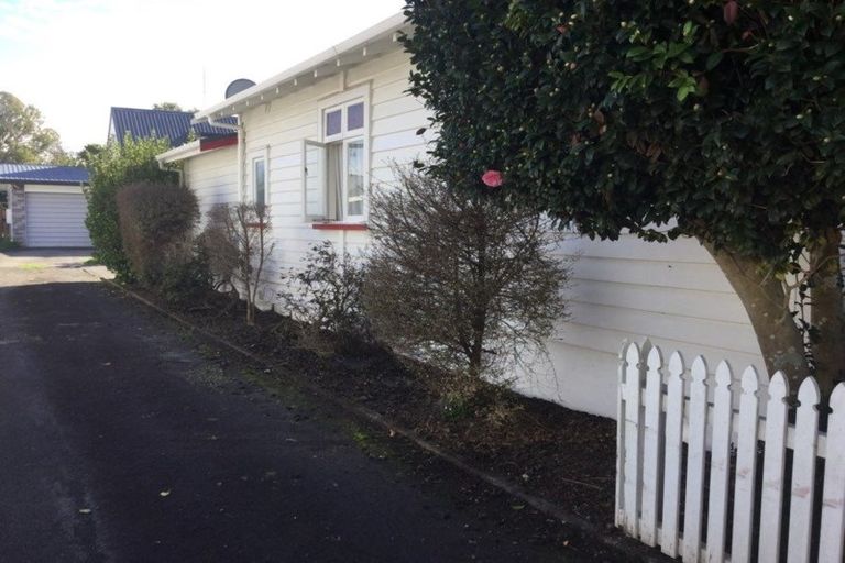 Photo of property in 533a Devonport Road, Tauranga South, Tauranga, 3112