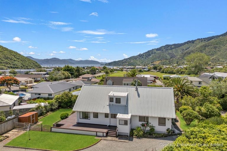 Photo of property in 6d Beach Road, Waikawa, Picton, 7220