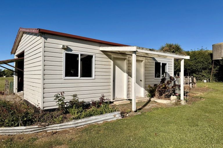Photo of property in 389 Pukeuri-oamaru Road, Pukeuri, Oamaru, 9493