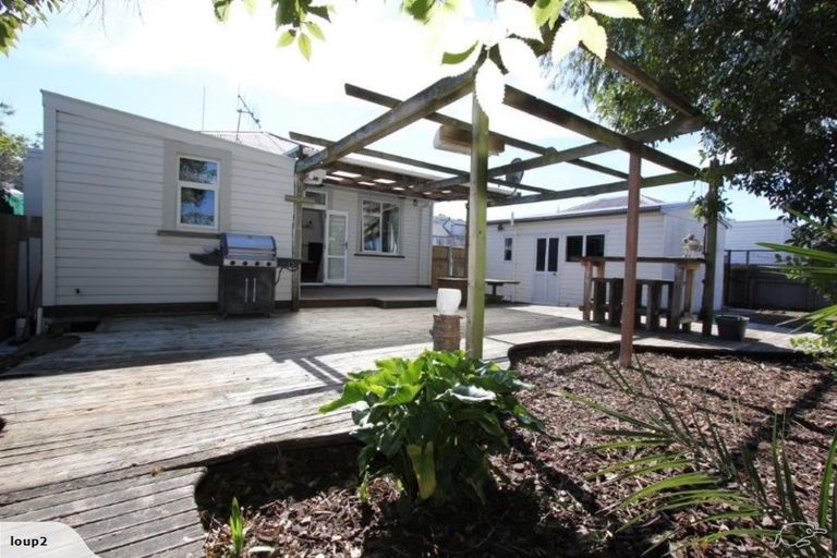 Photo of property in 98 Thackeray Street, Napier South, Napier, 4110
