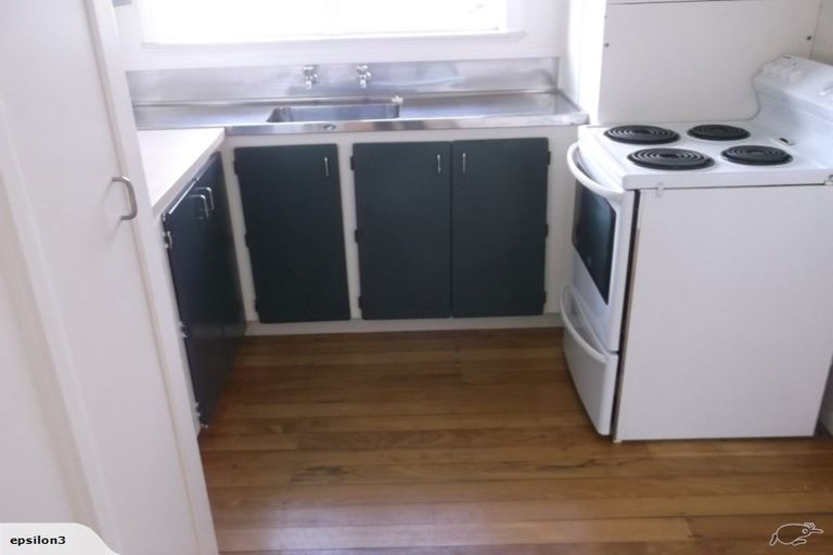 Photo of property in 1/15 Tavern Road, Silverdale, 0932