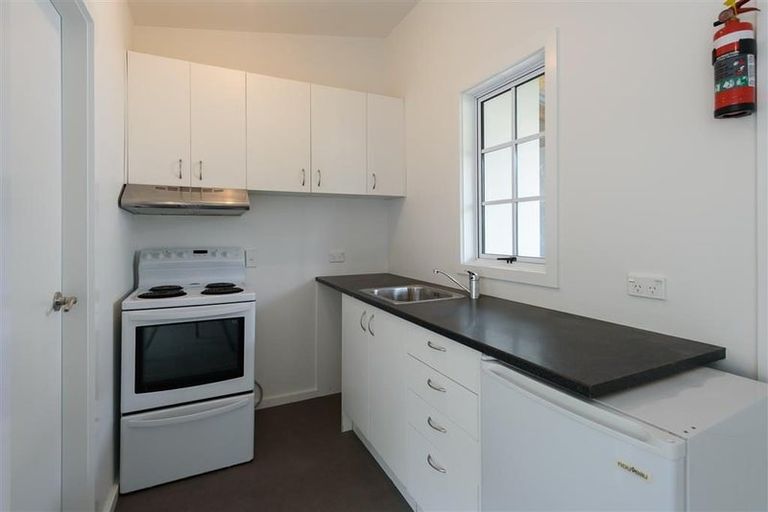 Photo of property in 4a/8 Howard Street, Mount Cook, Wellington, 6021