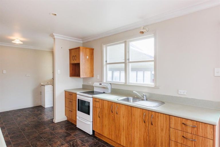 Photo of property in 1938 Parewanui Road, Parewanui, Bulls, 4894