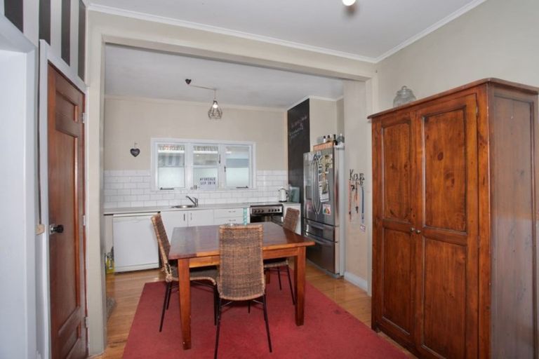 Photo of property in 5 Bell Street, Marton, 4710