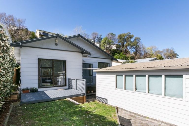 Photo of property in 61 Milton Road, Bluff Hill, Napier, 4110