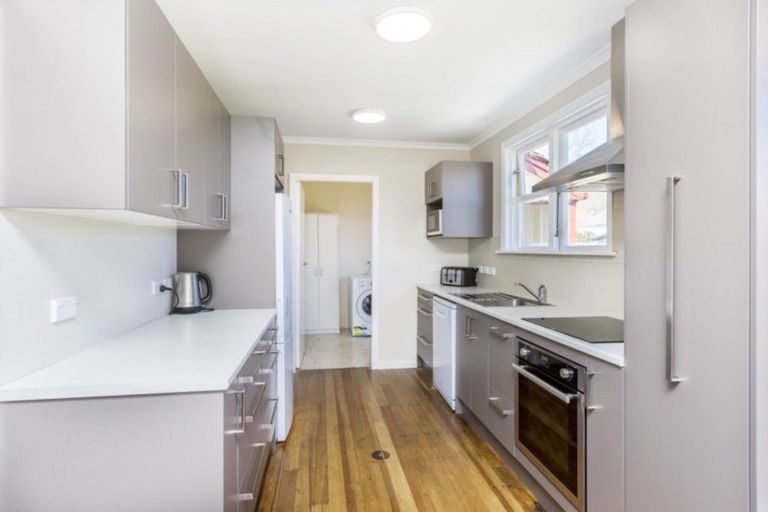 Photo of property in 51 Chapman Crescent, Naenae, Lower Hutt, 5011