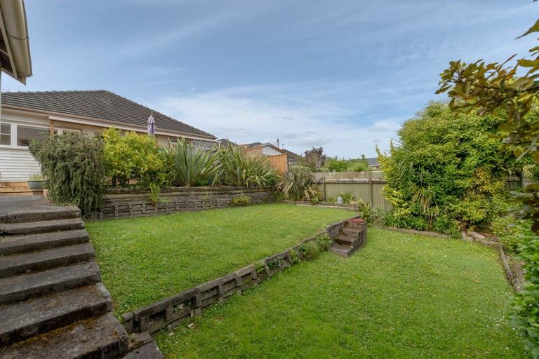 Photo of property in 23 Kowhai Avenue, Ebdentown, Upper Hutt, 5018