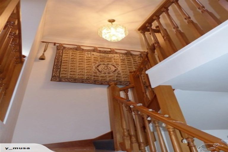 Photo of property in 9 Corsham Grove, Churton Park, Wellington, 6037