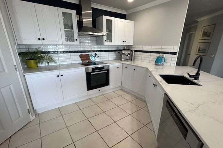 Photo of property in 286 Rehutai Road, Baylys Beach, Dargaville, 0377