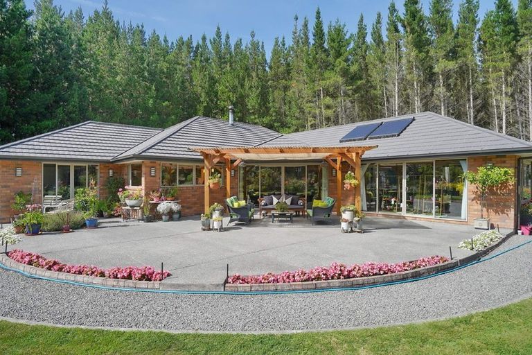 Photo of property in 72 Maindonalds Road, West Eyreton, Rangiora, 7475