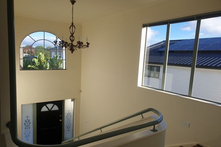 Photo of property in 92 Whangaparaoa Road, Red Beach, 0932