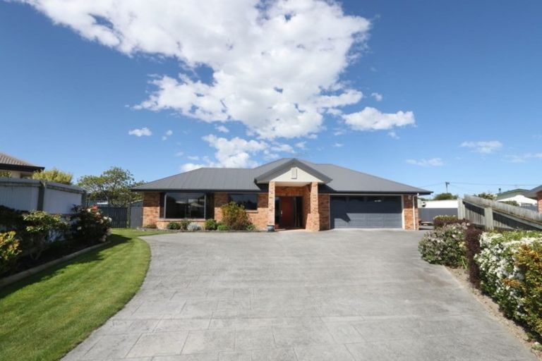 Photo of property in 2 Millibrook Place, Tinwald, Ashburton, 7700
