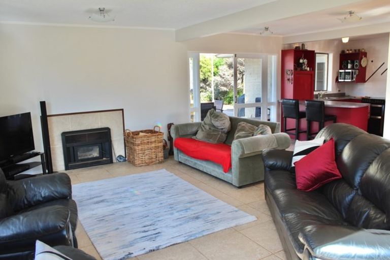 Photo of property in 129a Rangiuru Road, Otaki Beach, Otaki, 5512