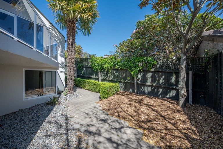 Photo of property in 1 Overdale Drive, Cashmere, Christchurch, 8022
