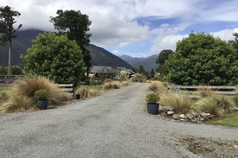 Photo of property in 2 Williams Drive, Fox Glacier, 7886