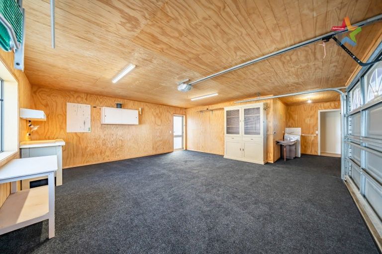 Photo of property in 27 Simpson Crescent, Raumati Beach, Paraparaumu, 5032