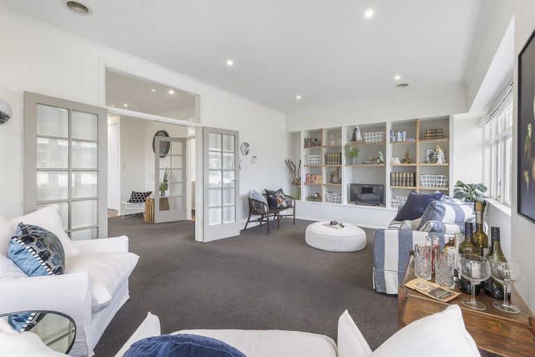 Photo of property in 11 Wade Street, Wadestown, Wellington, 6012